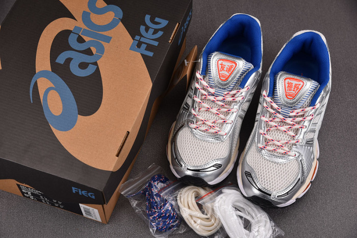 KITH RONNIE FIEG X ASICS Gel-KAHANA 12.1 "KNICKS" 1203A555-101
