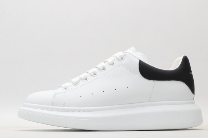alex mcqu sneakers