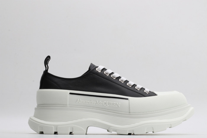 alex mcqu sneakers