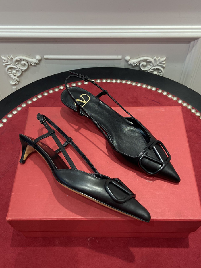 v*lentino heel