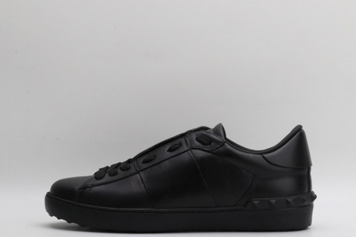 v*lentino sneaker