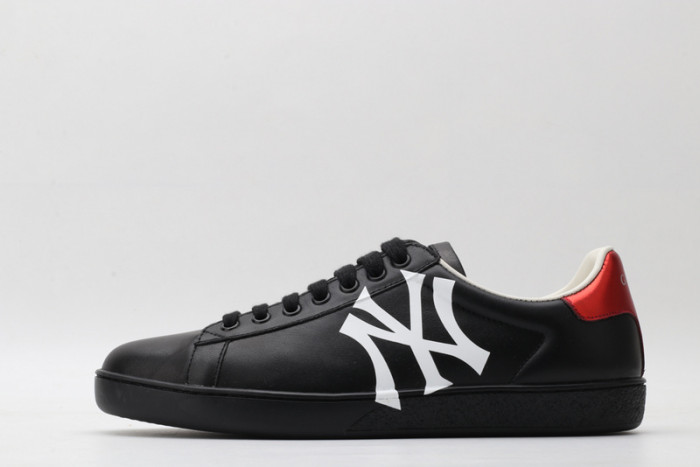 gi ace embroidered low-top sneaker