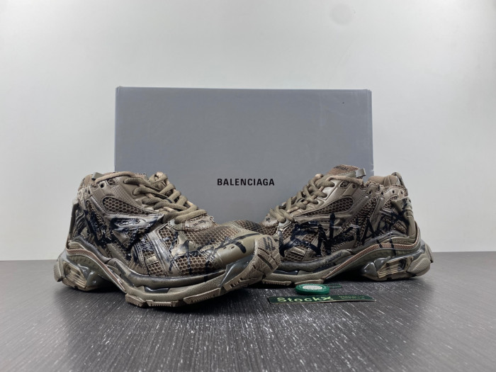 bl runner trainers sneakers