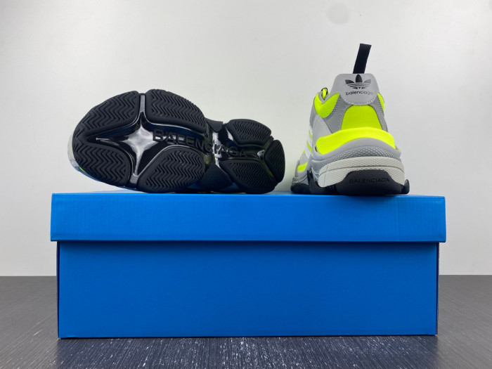 bl triple s trainers sneakers 712821 w2zb5 7512